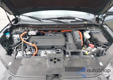 2025 Honda Cr-V Hybrid Sport Touring from USA, damaged, VIN 7FARS6H90SE068637